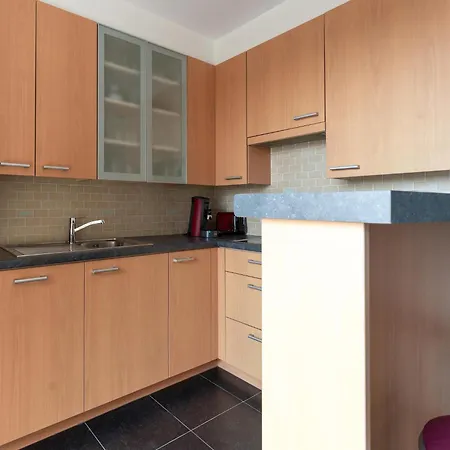 Bright Coastal In Bredene, Cleaning Included 아파트