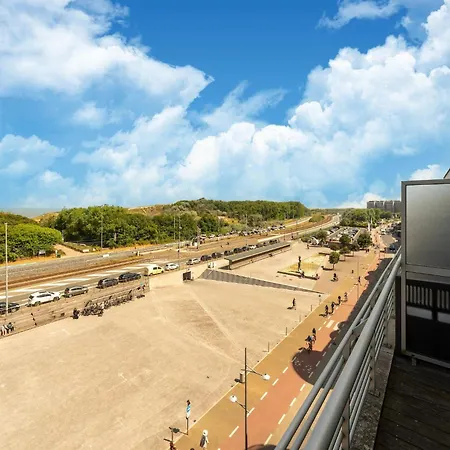 Bright Coastal In Bredene, Cleaning Included 브레데네