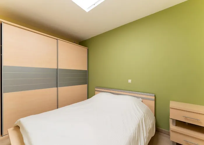 Apartment Bright Coastal In Bredene, Cleaning Included *