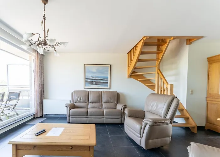 Apartment Bright Coastal In Bredene, Cleaning Included *